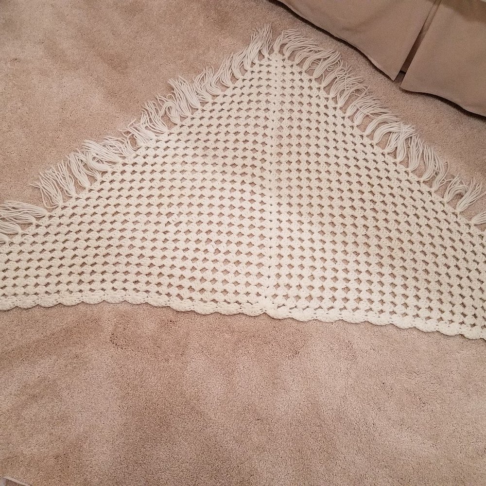 Vintage White crochet box pattern triangular shawl